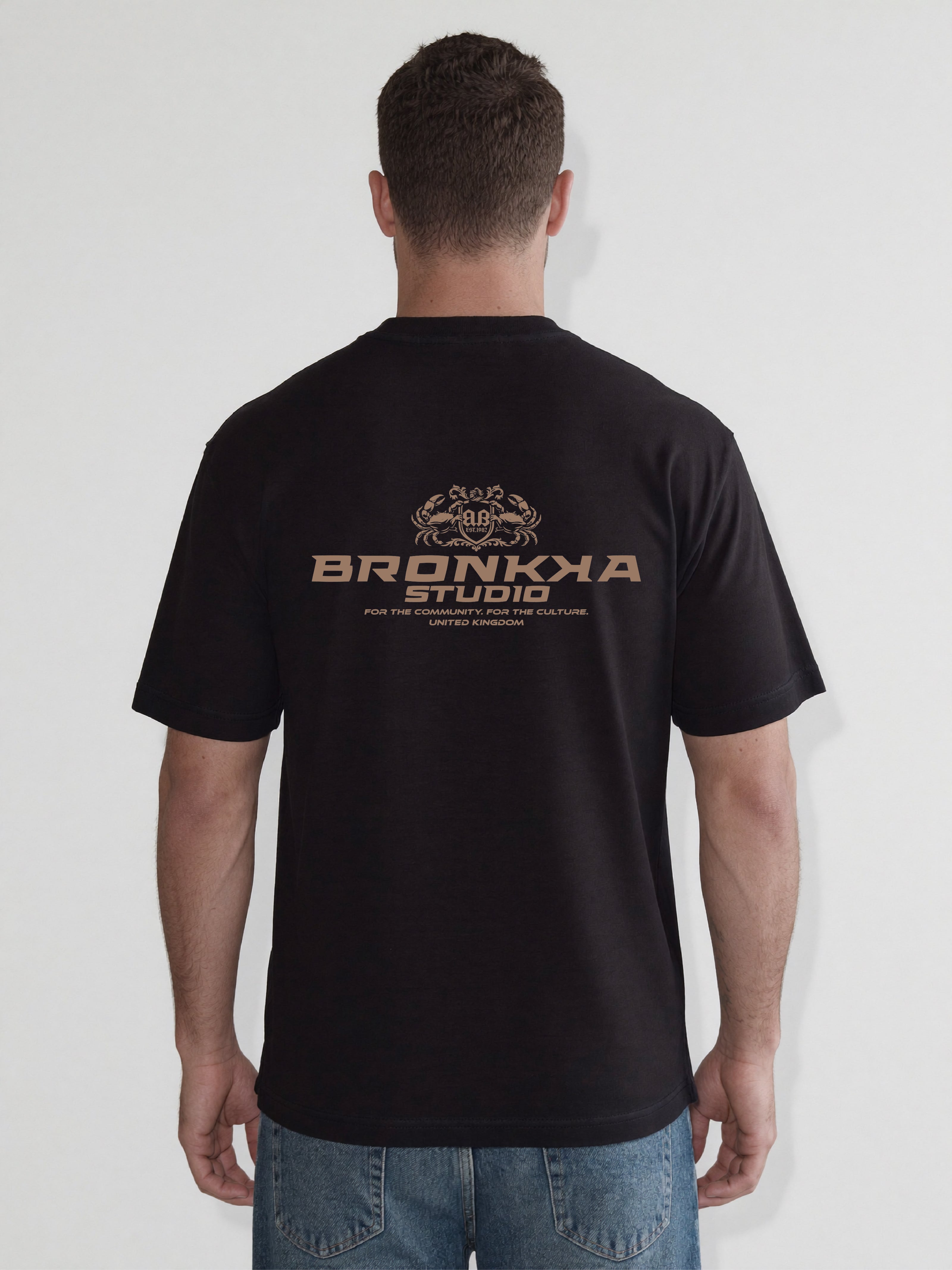 Bronkka Crab Insignia Tee — Dune