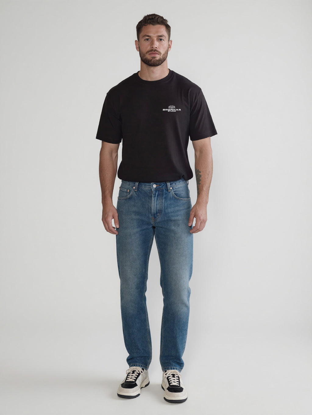 Bronkka Crab Insignia Tee — Ghost
