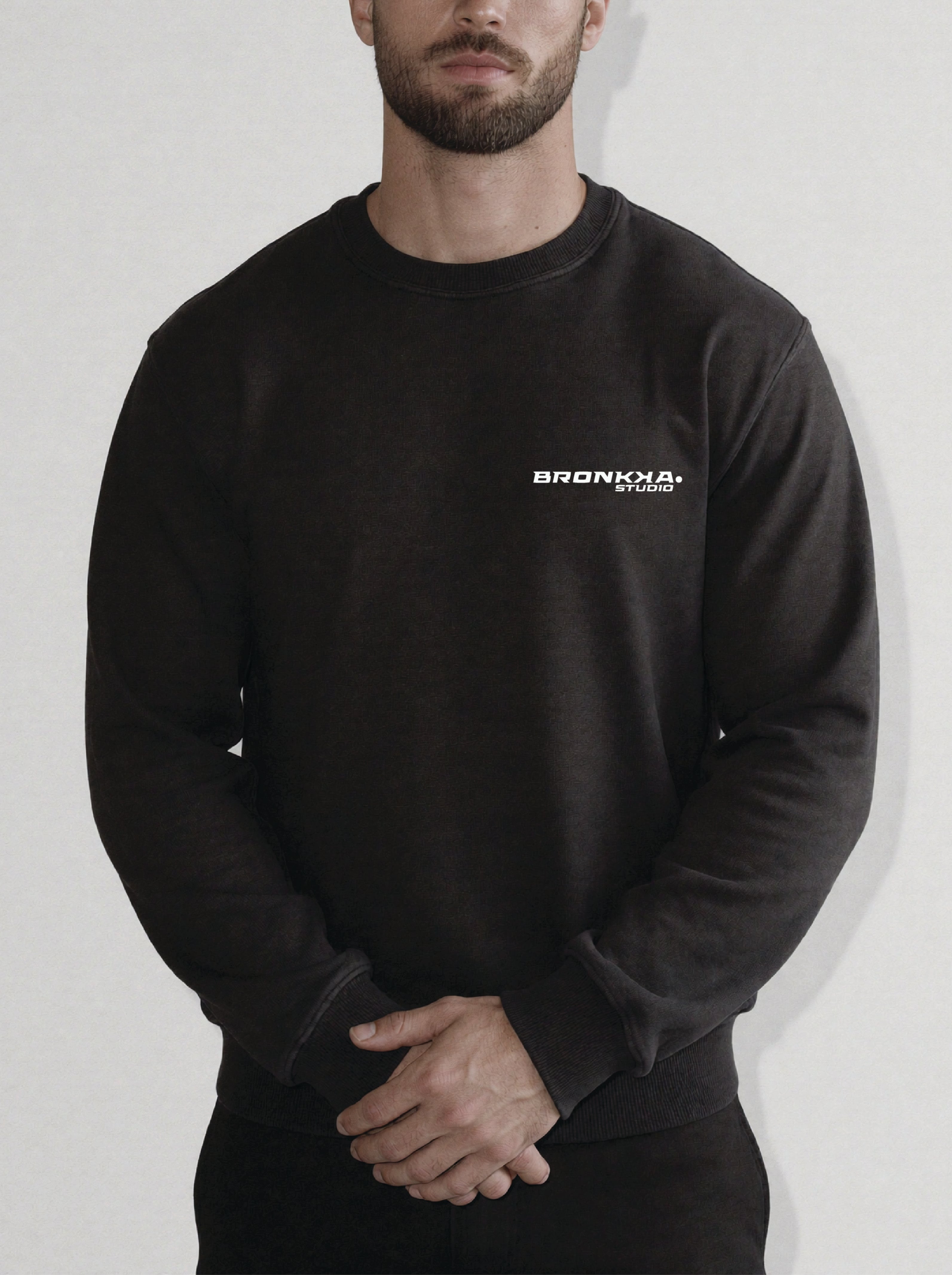 Bronkka Studio Core Sweatshirt - Black/Frost