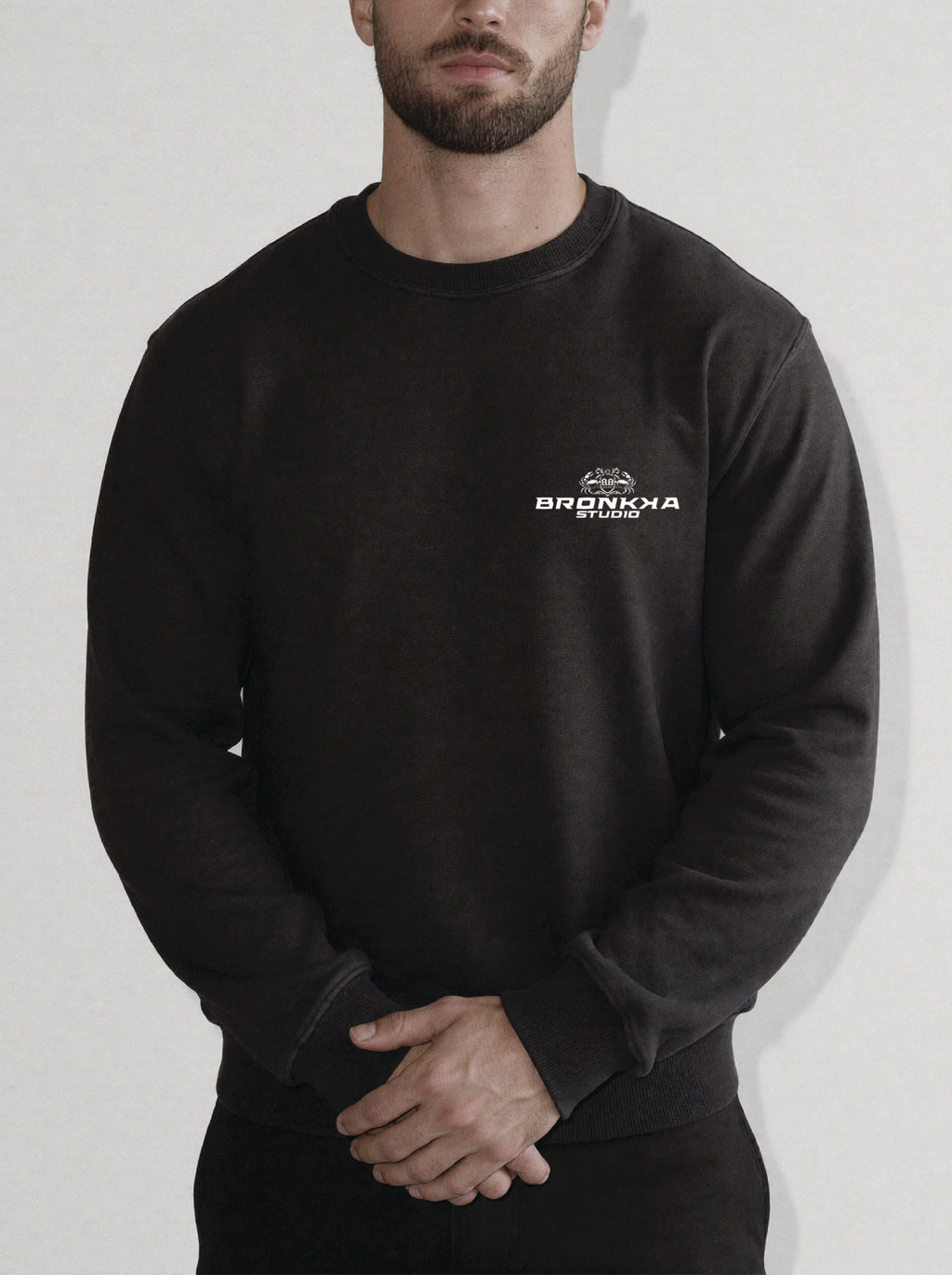 Bronkka Crab Insignia Sweatshirt - Black/Frost