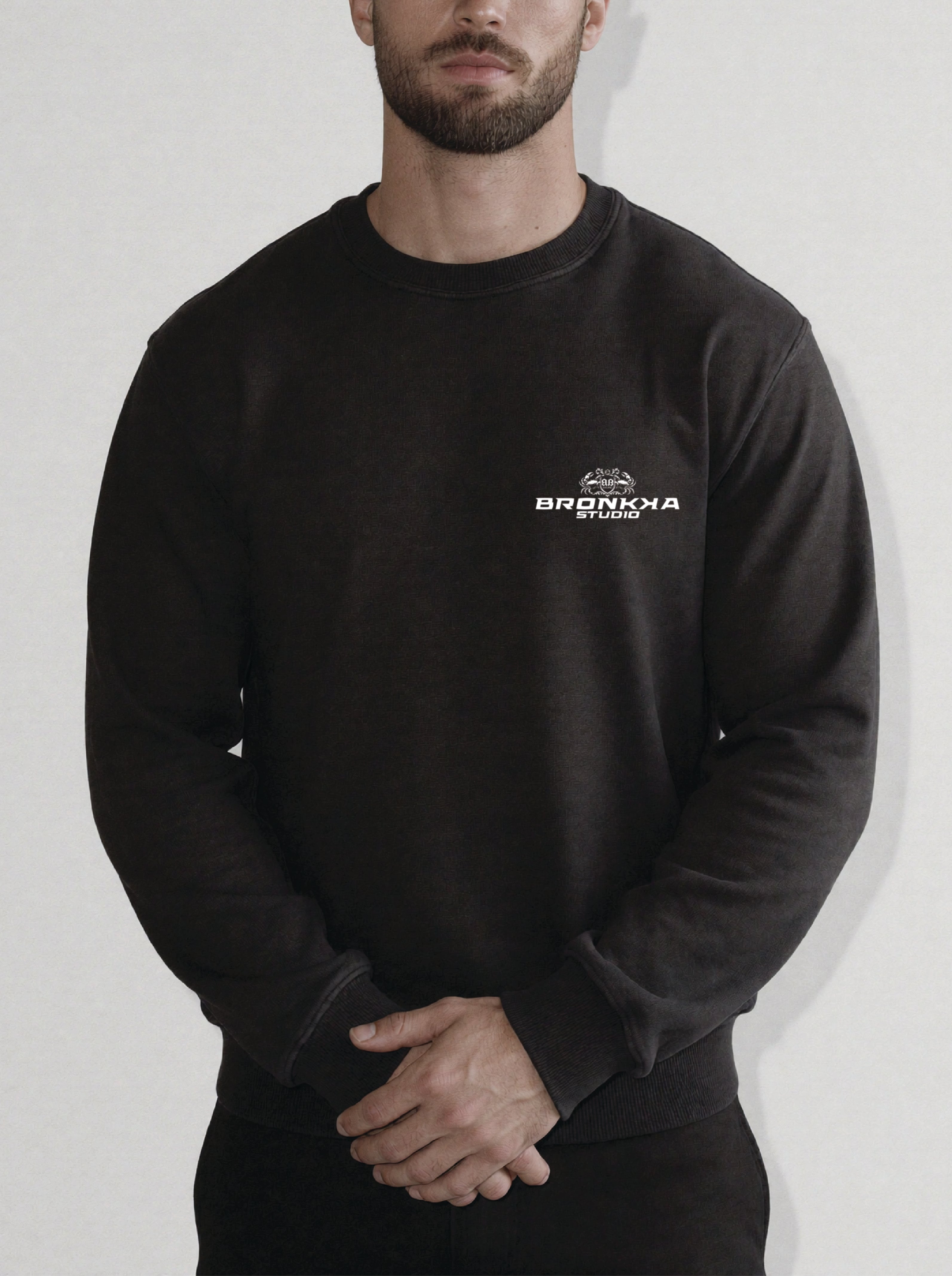 Bronkka Crab Insignia Sweatshirt - Black/Frost